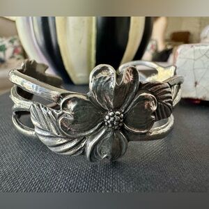 Elegant Silver Floral Cuff